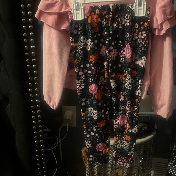 btween Pink Floral Ruffle Sweatshirt with Scrunchie - Picture 5 of 6